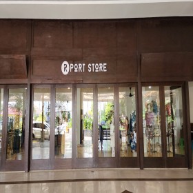 shop & dine